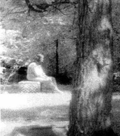 बैचलर ग्रोव कब्रिस्तान का भूत