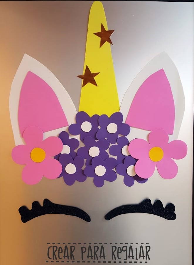 decorar puerta unicornio goma eva
