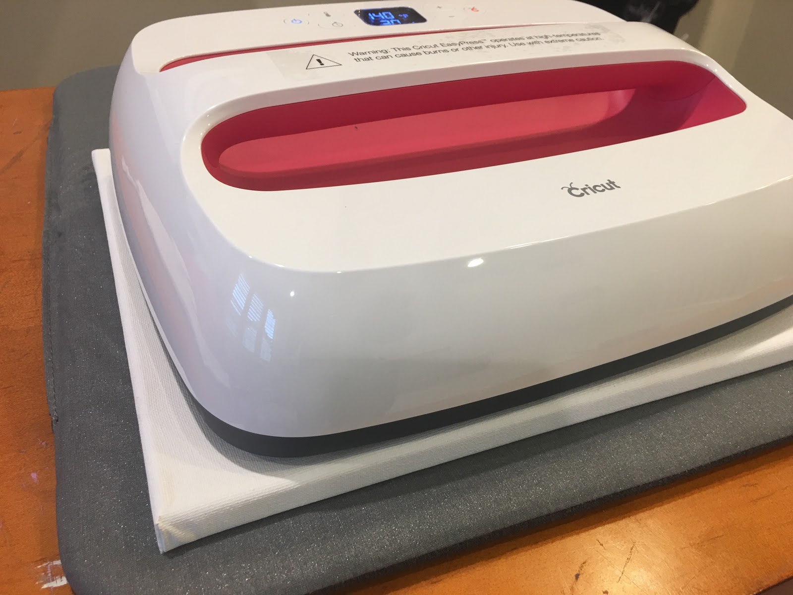 Cricut EasyPress 2 Review- Do you need one? - Houston Mommy and