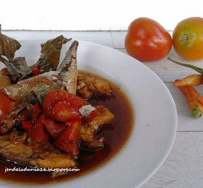 Wisata Kuliner Nusantara Ikan Asin Pedas Masak Kecap   