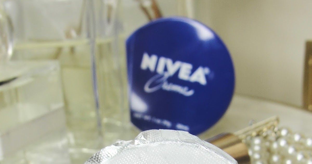 HOW TO USE NIVEA CREME AS AN EYE CREAM!