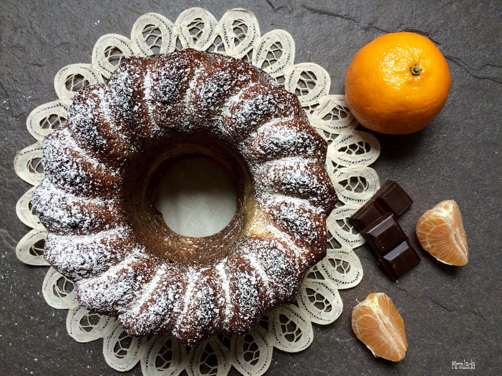 Bundt cake marmolado de mandarina y chocolate. National Bundt Cake Day