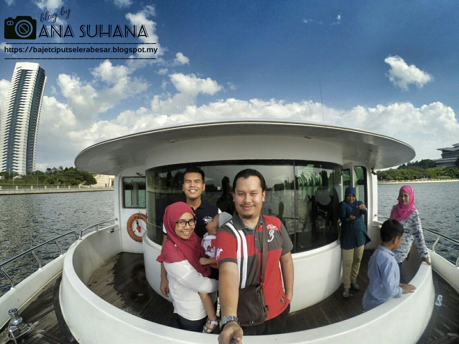 Tempat Menarik di Putrajaya : Cruise Tasik Putrajaya 
