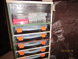 Parts+bins-16022013-003.JPG