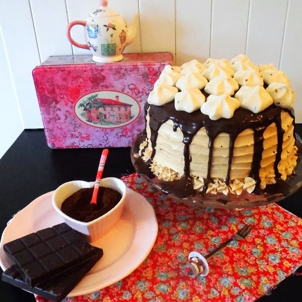  http://flavoursandfrosting.blogspot.com.es/2013/11/chocolate-and-coffee-layer-cake.html