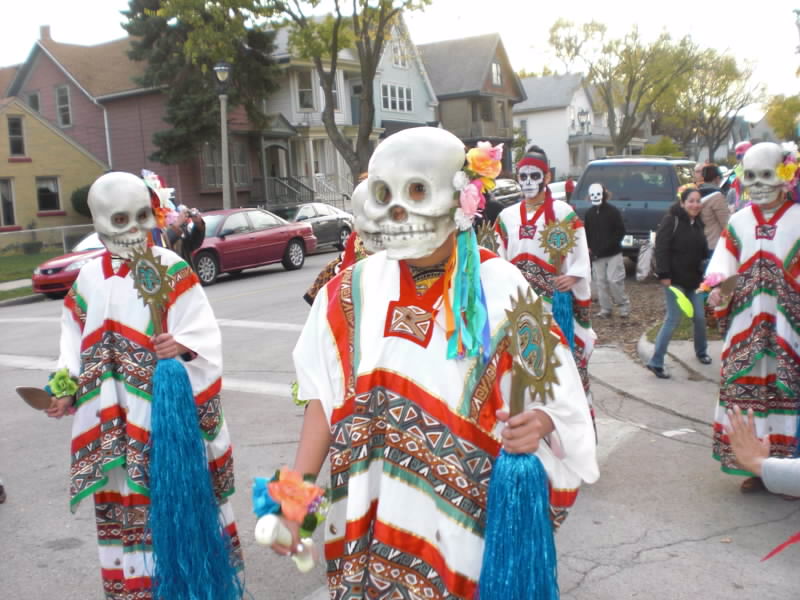 Hispanic News Network U.S.A. Day of the Dead Parade Draws Hundreds Of