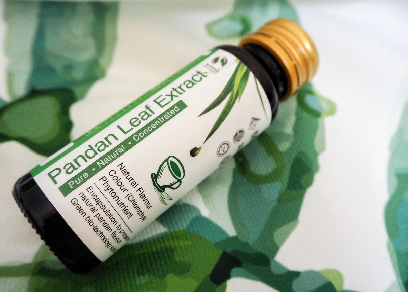 Recipe Pandan Pancakes with Bio Nutricia Extract Natural Pandan Leaf