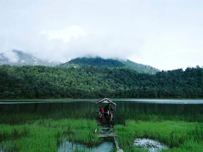 danau taman hidup gunung argopuro