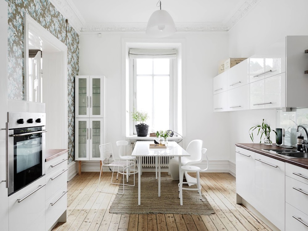 pretty-feminine-dining-room