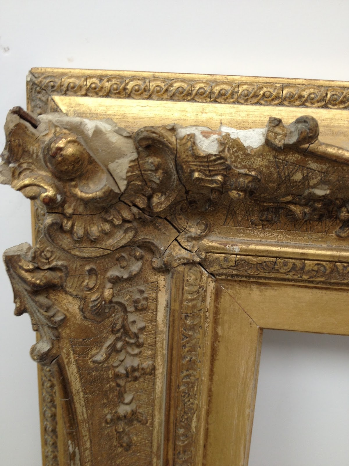 Antique Frame Sale Swept Victorian Frame for Restoration