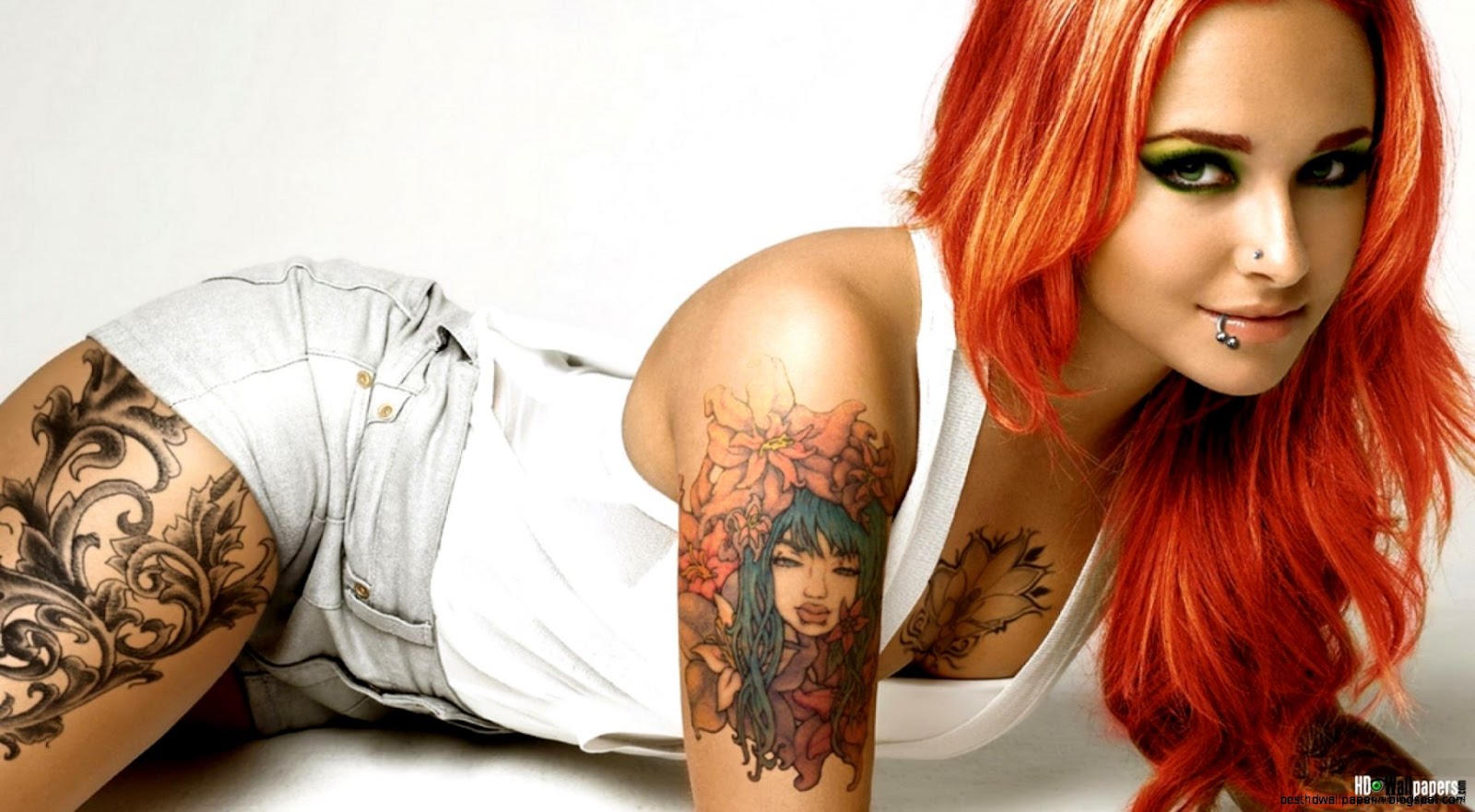 Beautiful Girls with Tattoos Wallpaper