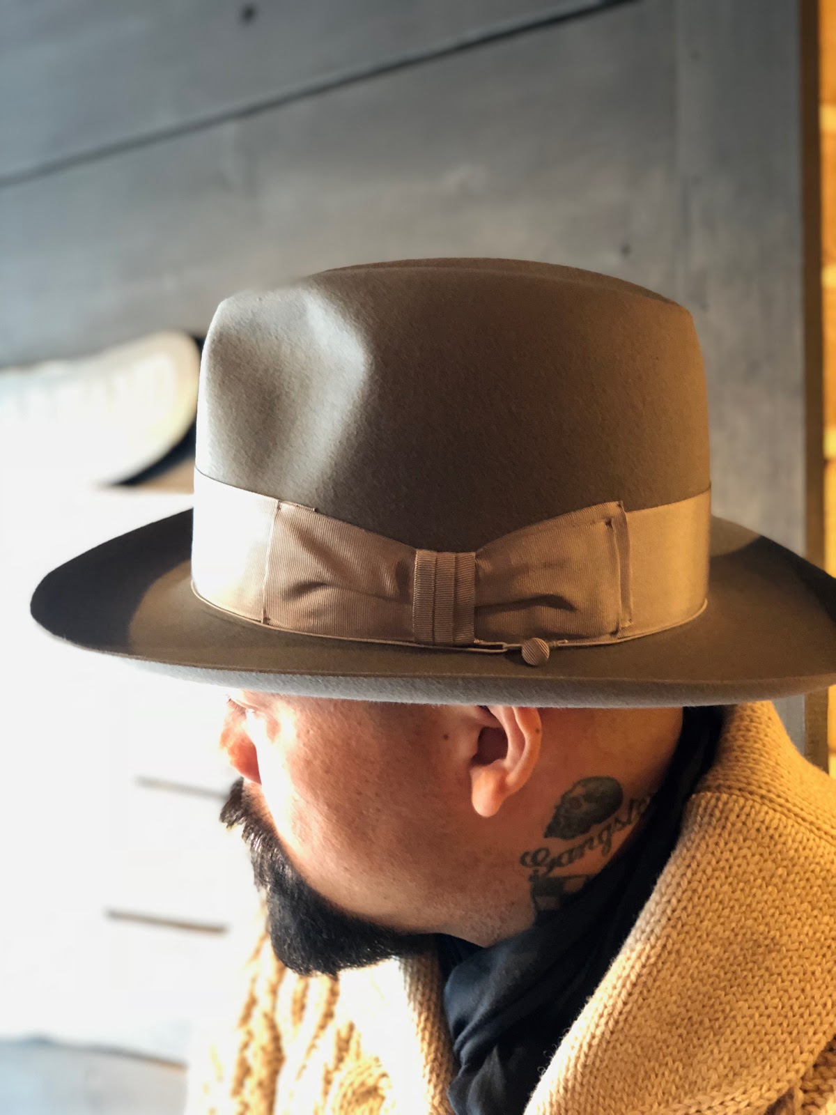 GLAD HAND & Co.: HAT