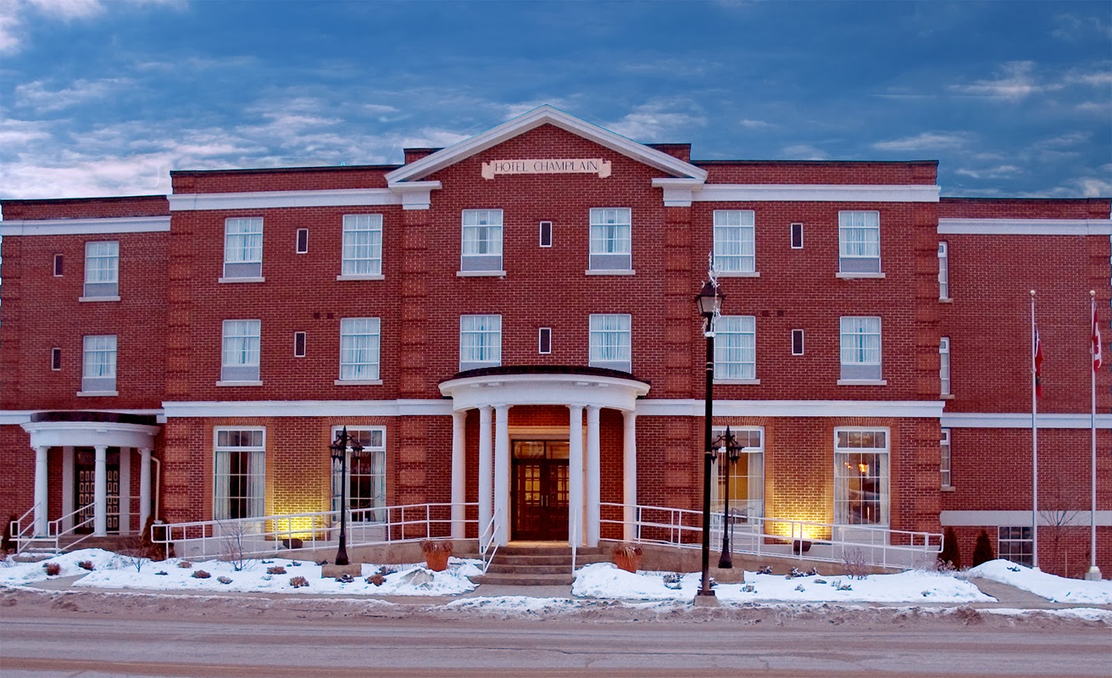 Orillia Travel Downtown