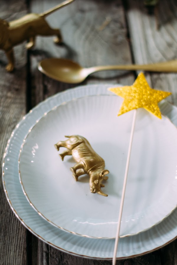 Decoración mesa dorado