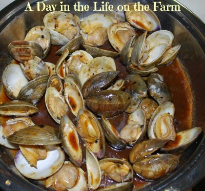 A Day in the Life on the Farm: Clams with Black Beans for #SundaySupper