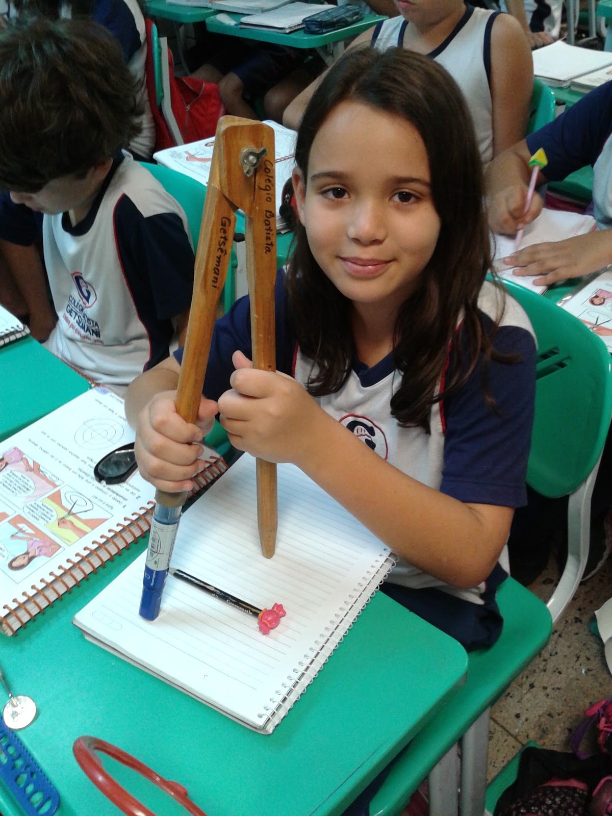 4anovencedoresemCristo: Trabalhando com o compasso.