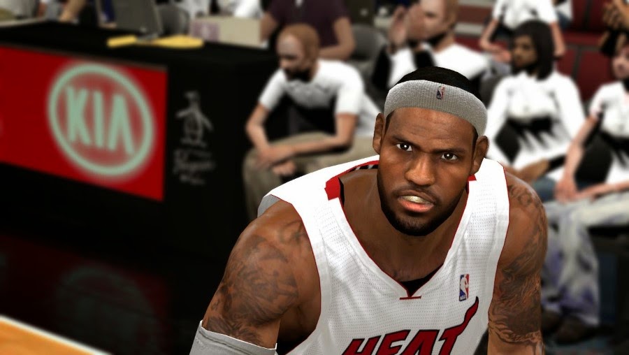 NBA 2K14 LeBron James with Mouthpiece