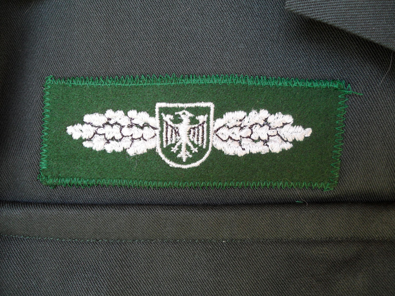 Four Bees: Bundesgrenzschutz Mehrzweckanzug GSG 9, BGS Counter ...
