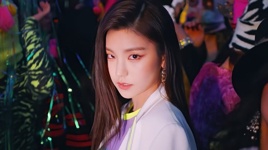 ITZY, WANNABE, Yeji, 4K, #6.768