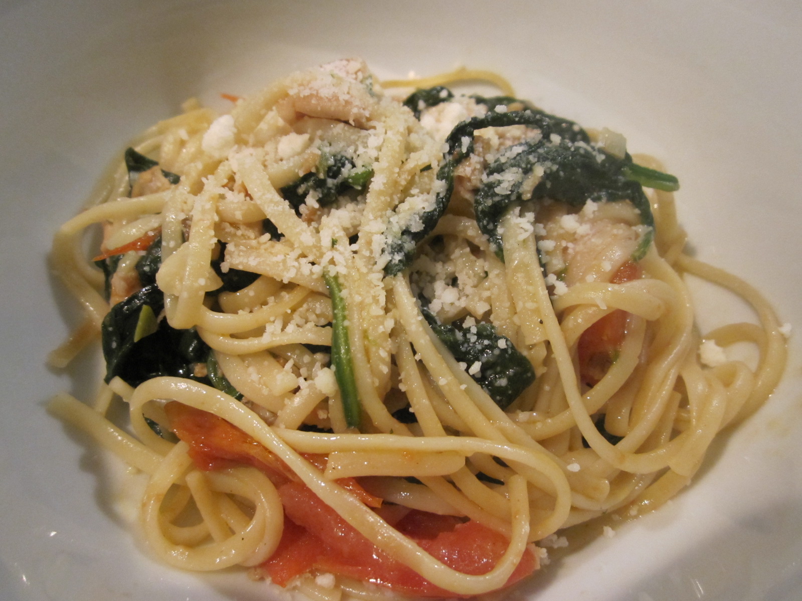 Sophie in the Kitchen Easy Spinach and Clams Linguine