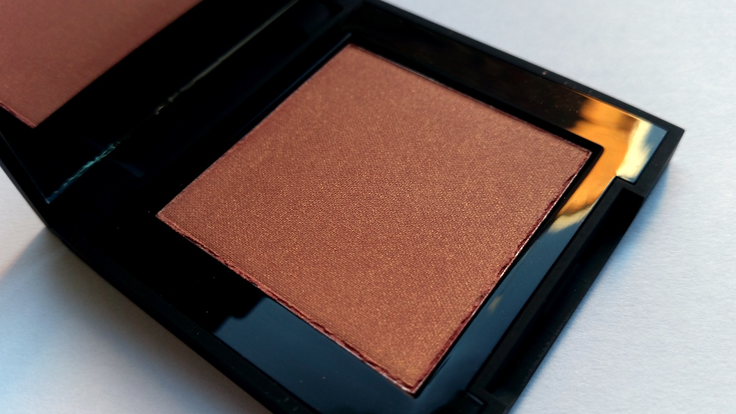Beautifinous. High Definition Powder Blush review