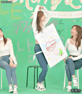 171211 스페셜 브이라이브 트와이스 사랑둥이 사나.gif | 인스티즈