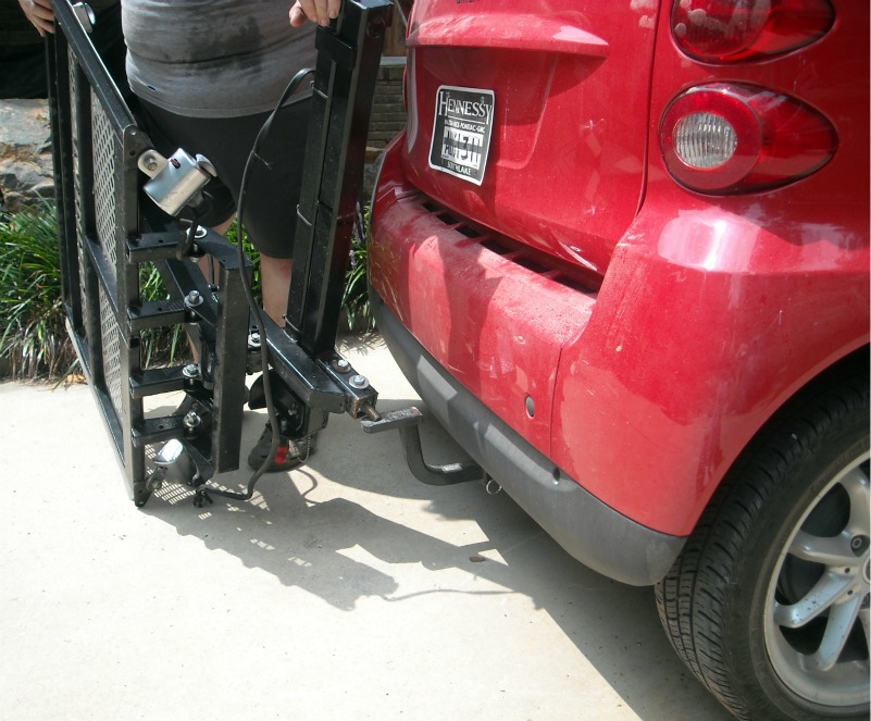 Stuff Could Always Be Worse Smart Car Handicap Accessible Ps Hubs Installed A Trailer Hitch On The Car But Had To Modify Bolt So It Would Fit Of Course Is Smaller Than Truck Have