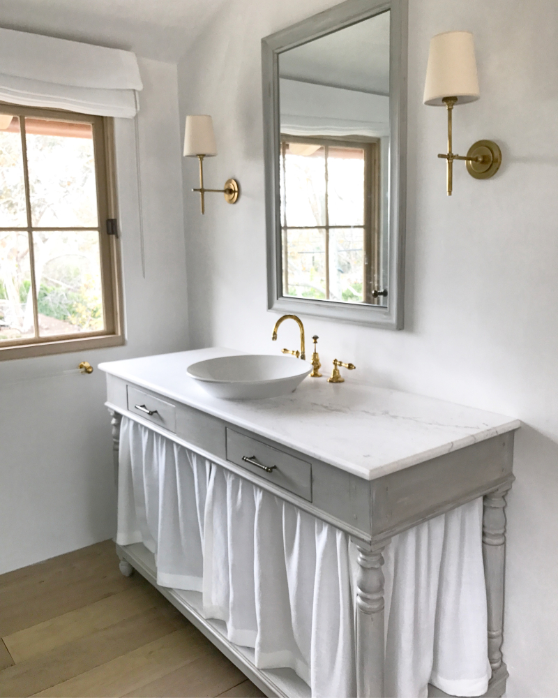 Modern Farmhouse Renovation in Malibu {Steve & Brooke ... Modern Farmhouse Renovation in Malibu {Steve & Brooke ... on Modern Farmhouse Bathroom
id=32398