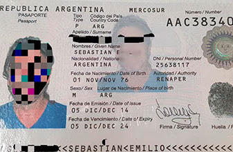Argentino con destino a Bélgica detenido en AIC por sello apócrifo de Migración