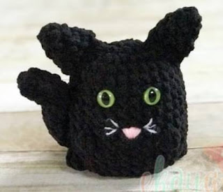 https://ekayg.com/puffy-stuffy-black-cat/