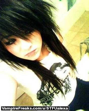 emo hairstyles for girls with long hair and bangs. Emo Hairstyles For Girls With
