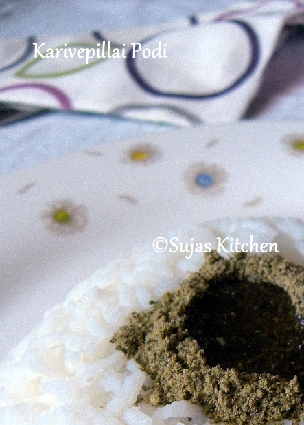 How to make Kariveppillai Podi/Spiced Curry Leaf Powder