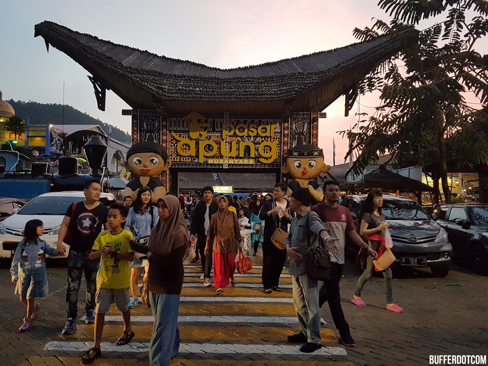 TRAVEL Pasar Apung Nusantara, Batu, Malang, Jawa Timur