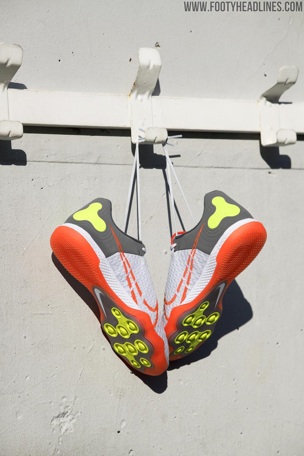 harga nike react gato futsal