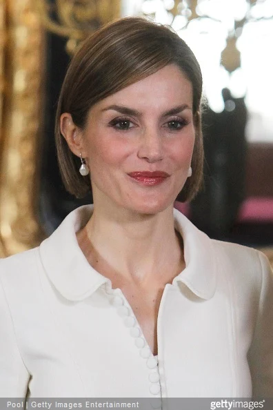 Queen Letizia of Spain attends the lunch in ocassion of the '2014 Cervantes Award' at the Royal Palace on April 22, 2015 in Madrid, Spain.