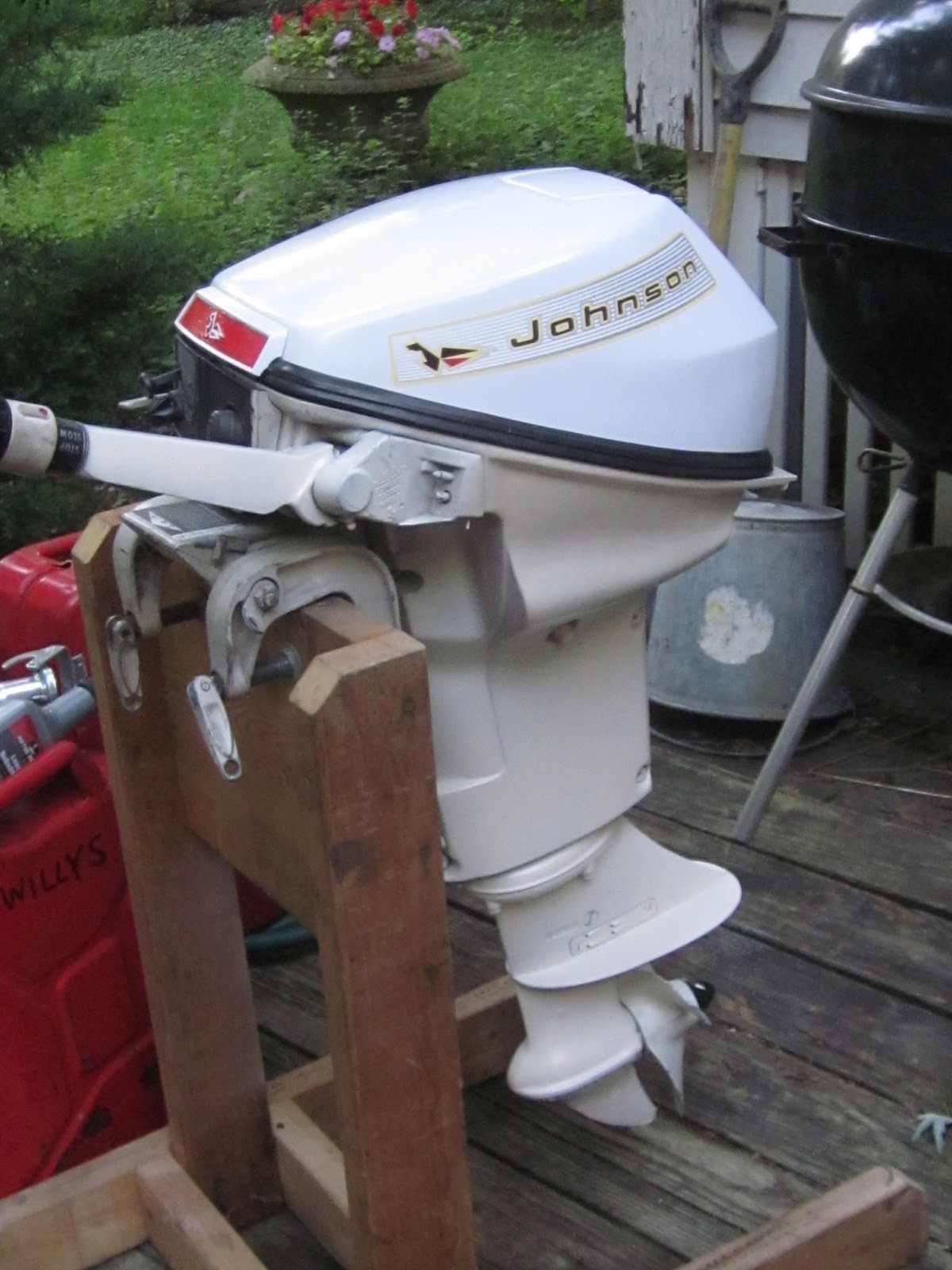 Johnson Evinrude 9.5: Rebuilding the 1965 Johnson 9.5