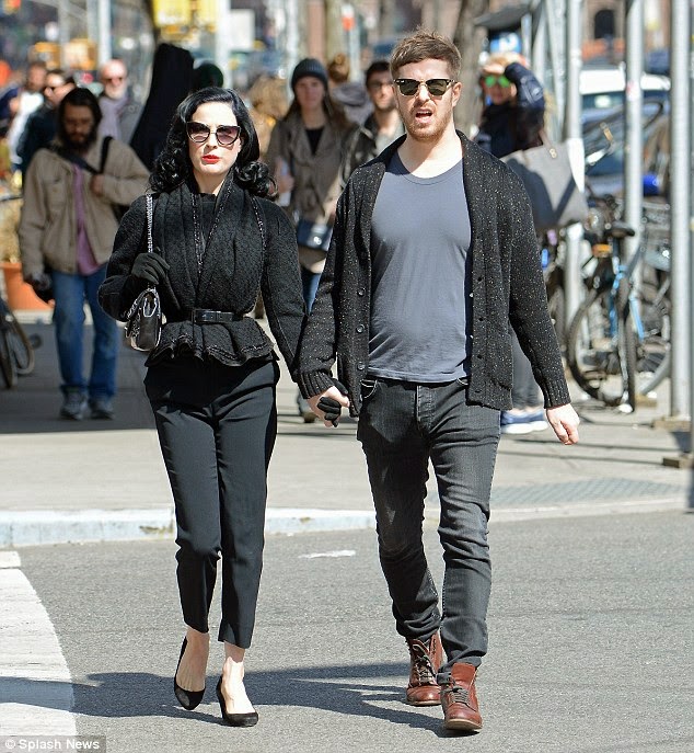 Pin Up Life Capri Pedal Pushers