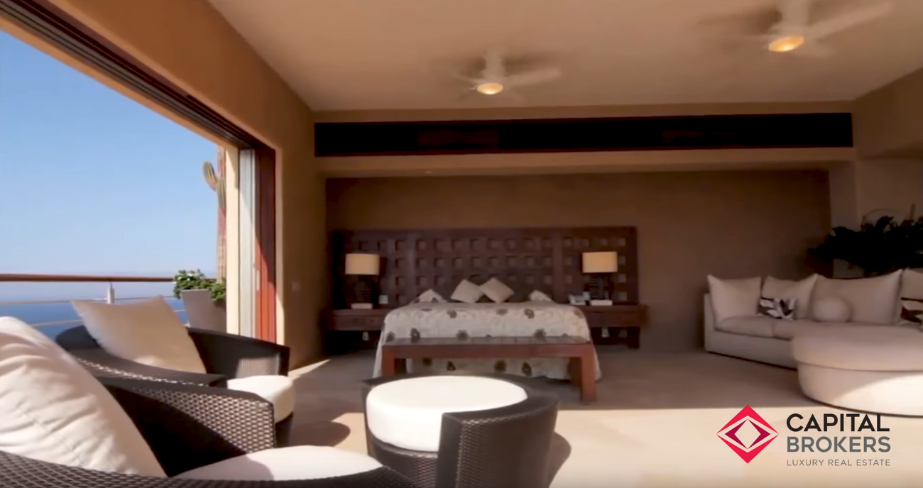 32 Photos vs. Espectacular Casa en Cabo San Lucas Mexico - Luxury Home & Interior Design Tour
