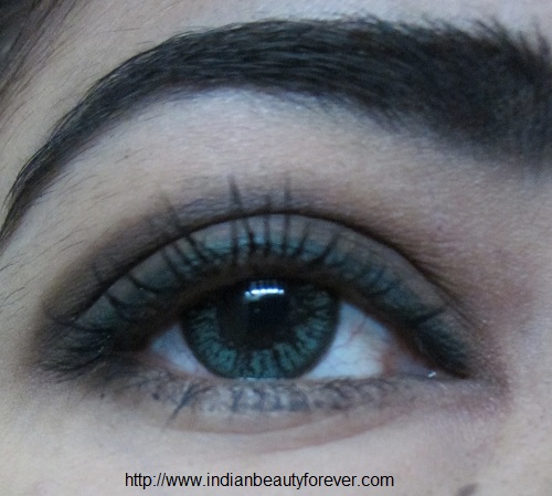 Neutral smokey Eye makeup picture tutorial