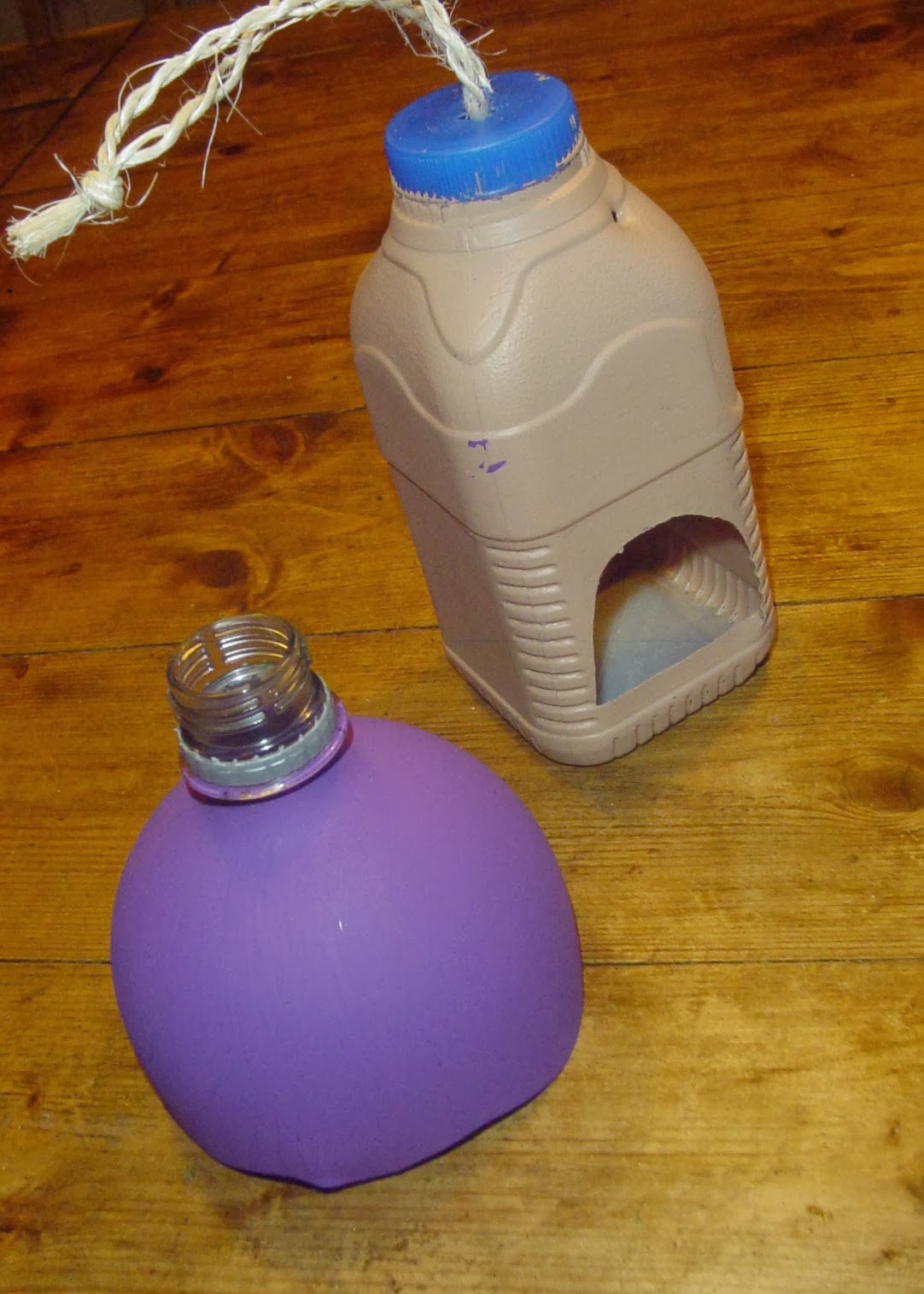 My Crafty Diversions Milk Bottle Bird Feeder