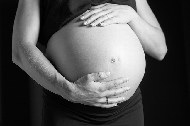 cólicas menstruais dolorosas no meio da noite
