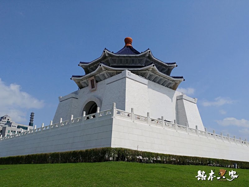 中正紀念堂櫻花花況3月拍攝|中正紀念堂賞櫻地圖|原生櫻花區-大漁櫻-山櫻花-重瓣緋寒櫻