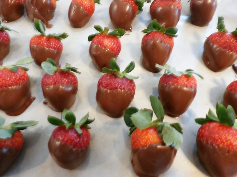 Sam's Place Easy Chocolate Covered Strawberries