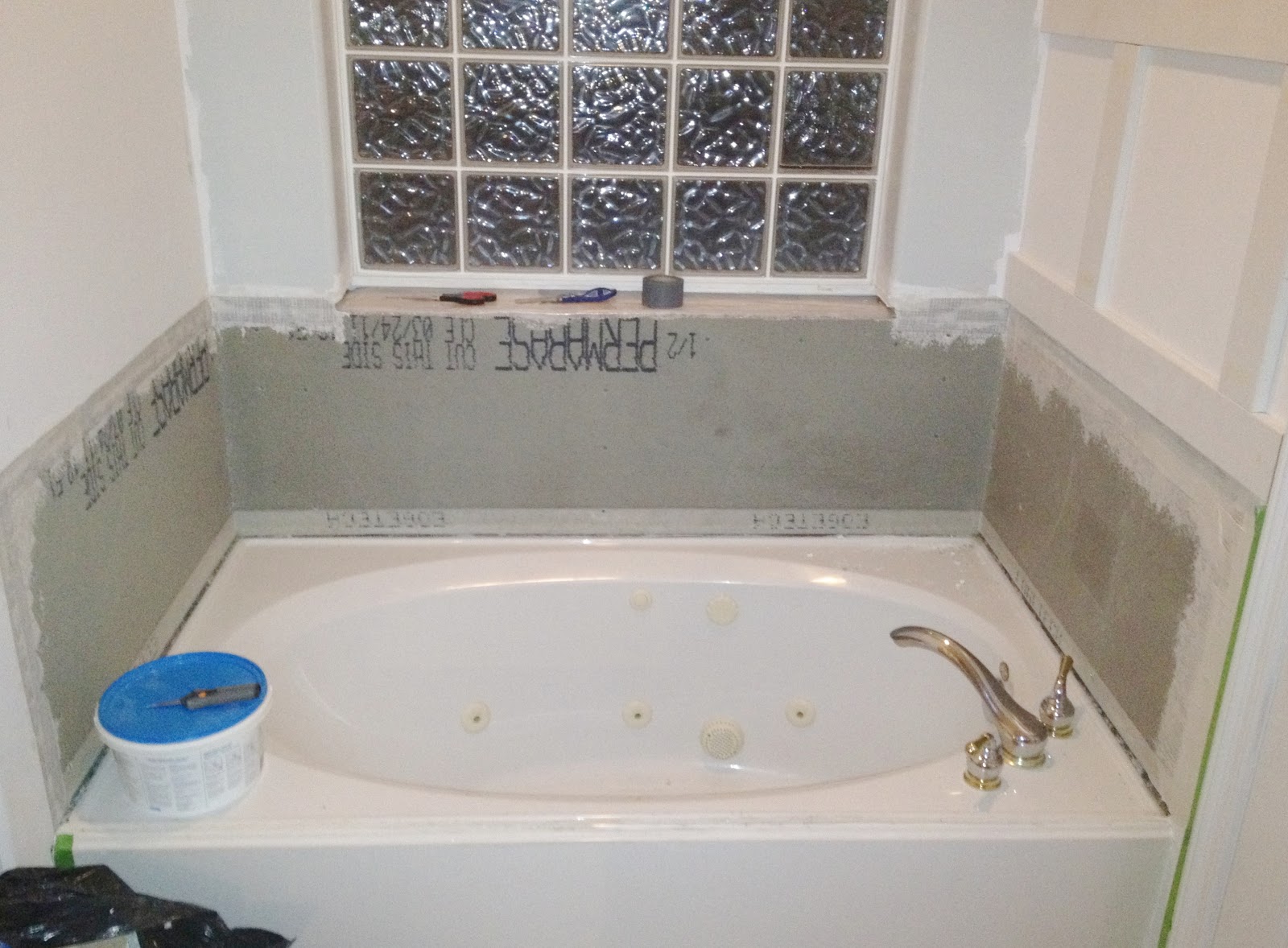 Engineering Life and Style Master Bathroom Update & How to Tile a