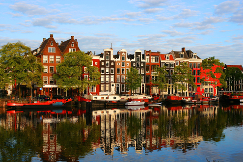 أمستردام المدينة الجميلة التي لاتنام