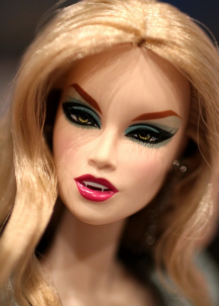 Vale da Escuridão: Série Dolls:Brides Of Dracula - Contessa