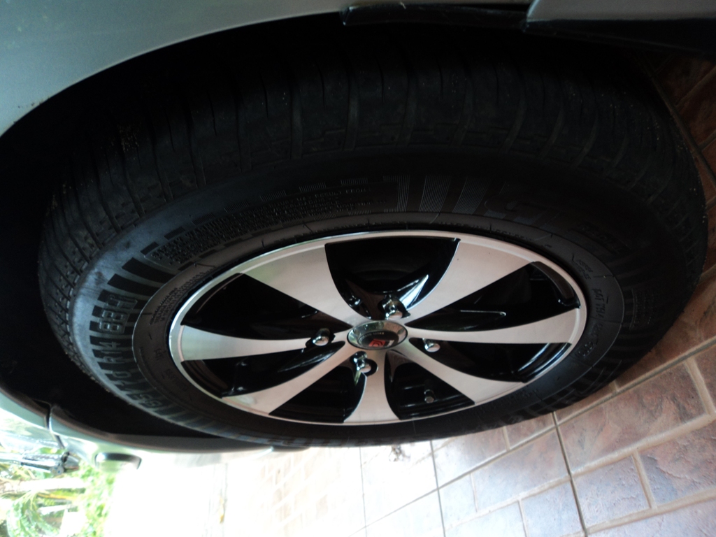 Car Sales Sri Lanka... Nissan FB15 Super Saloon for sale