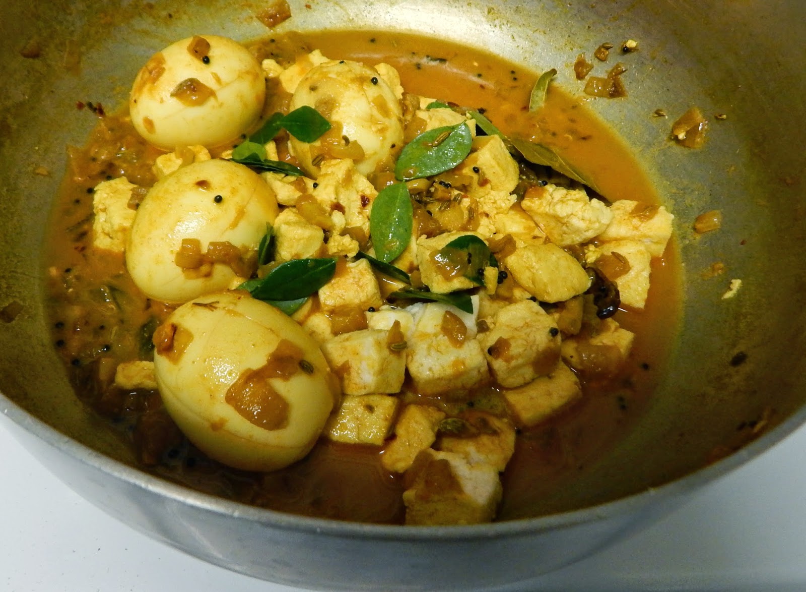 Palatable dishes from Jess's kitchen ) EggPaneer Curry ( Jes Style