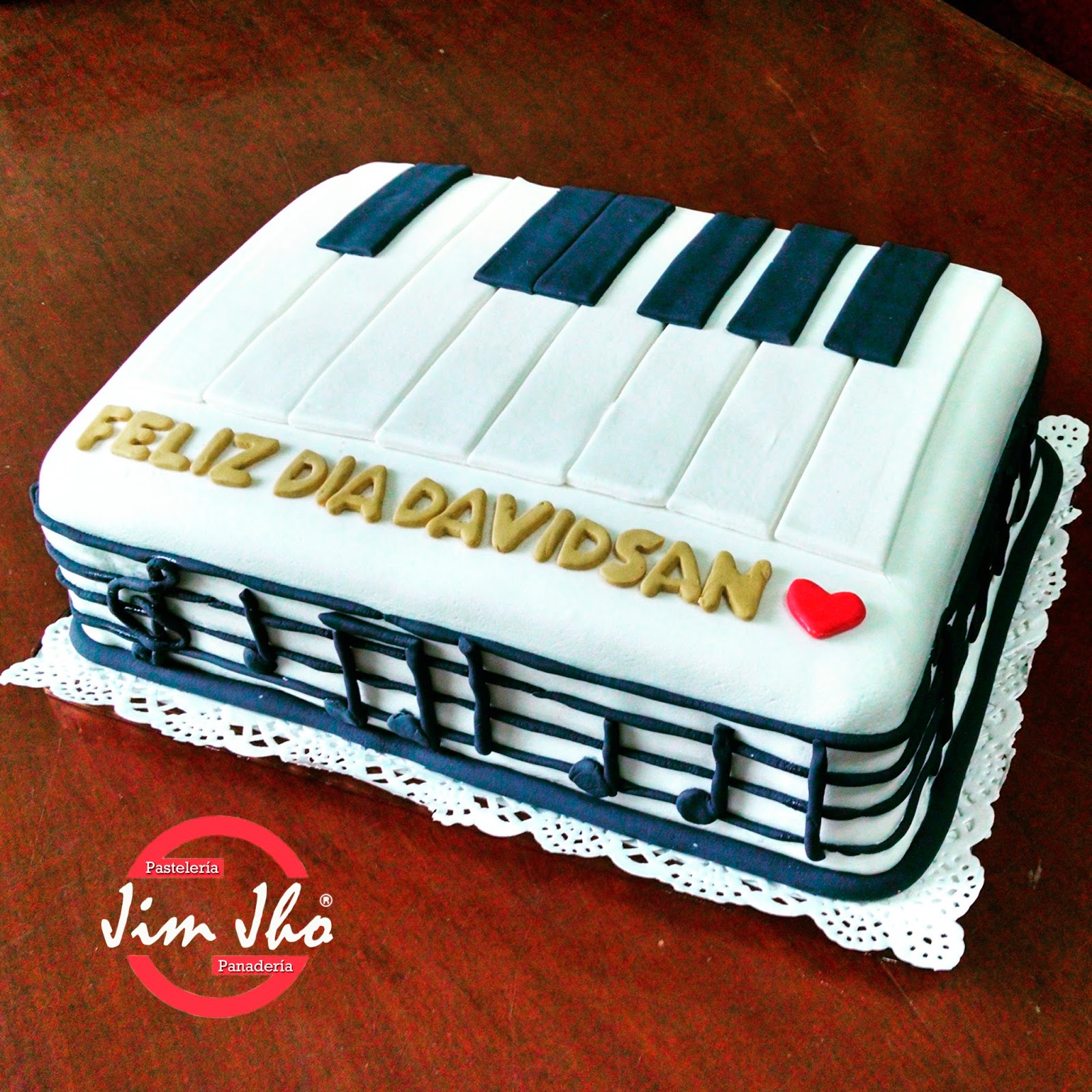 Torta Piano Pastelería JimJho