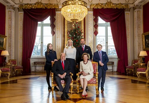 Queen Sonja, Crown Prince Haakon, Crown Princess Mette-Marit, Princess Ingrid Alexandra and Prince Sverre Magnus